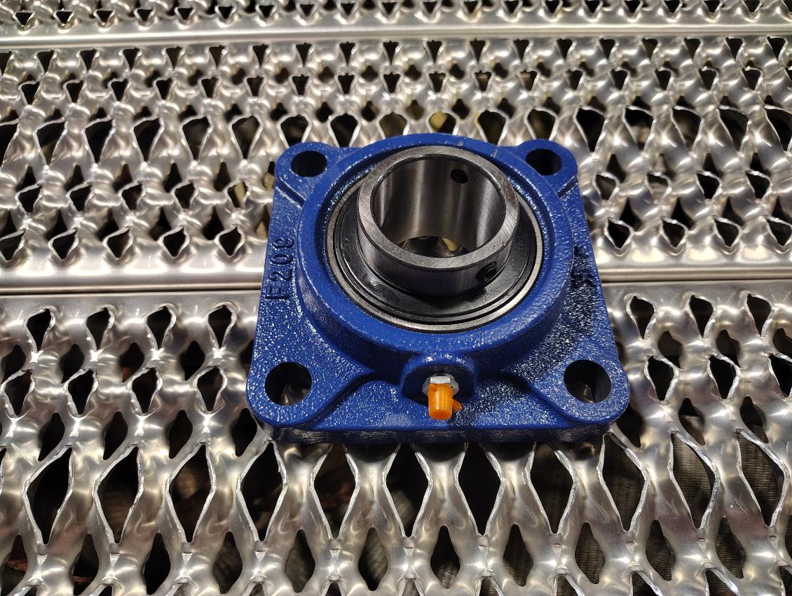 1-3/4" 4 Bolt Flange Bearing | 5501005 | Hex Bushing Drive |