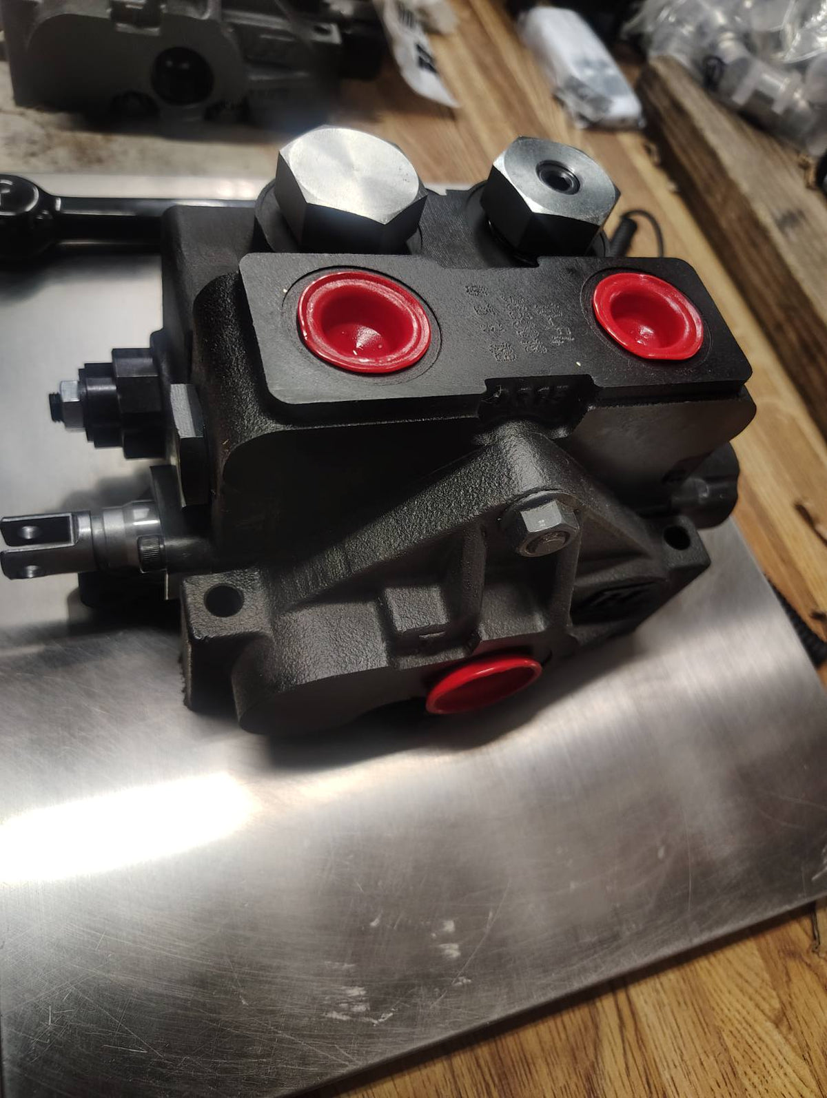 Single Bank Manual Valve | FHV-060 |