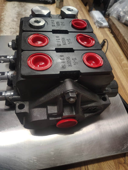 3 BANK MANUAL HYDRAULIC CONTROL VALVE | FHV-005 | 4500083 |