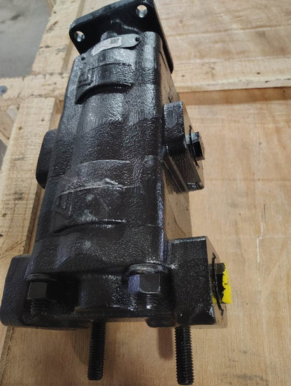 P330 Tandem Hydraulic Pump CW | KT Pacer | 55005562 |